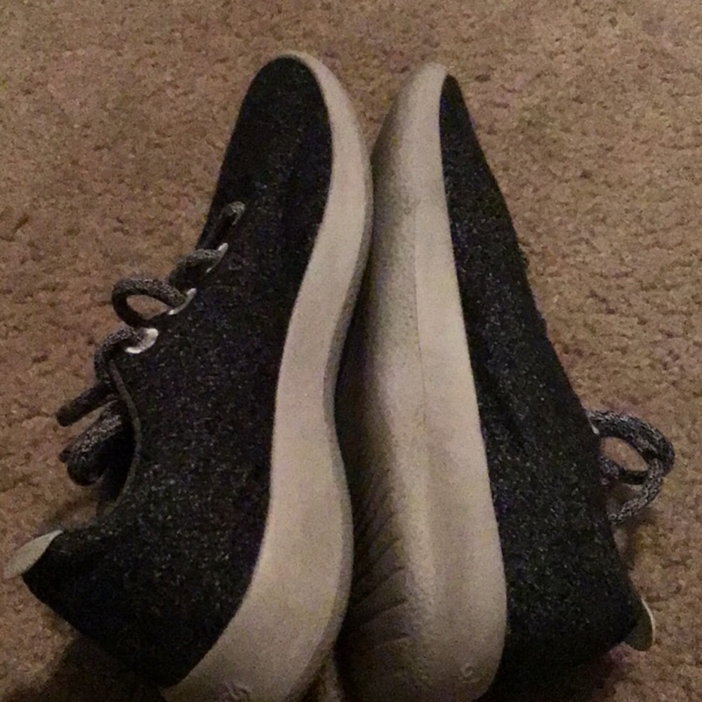 ALL BIRDS GRAY FLANNEL MOST COMFORTABLE SNEAKER EVER 9 M - Picture 3 of 9